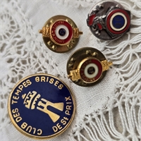 -pins-club-de-tempes-grises-blaa-guld-roede-emaljepins-